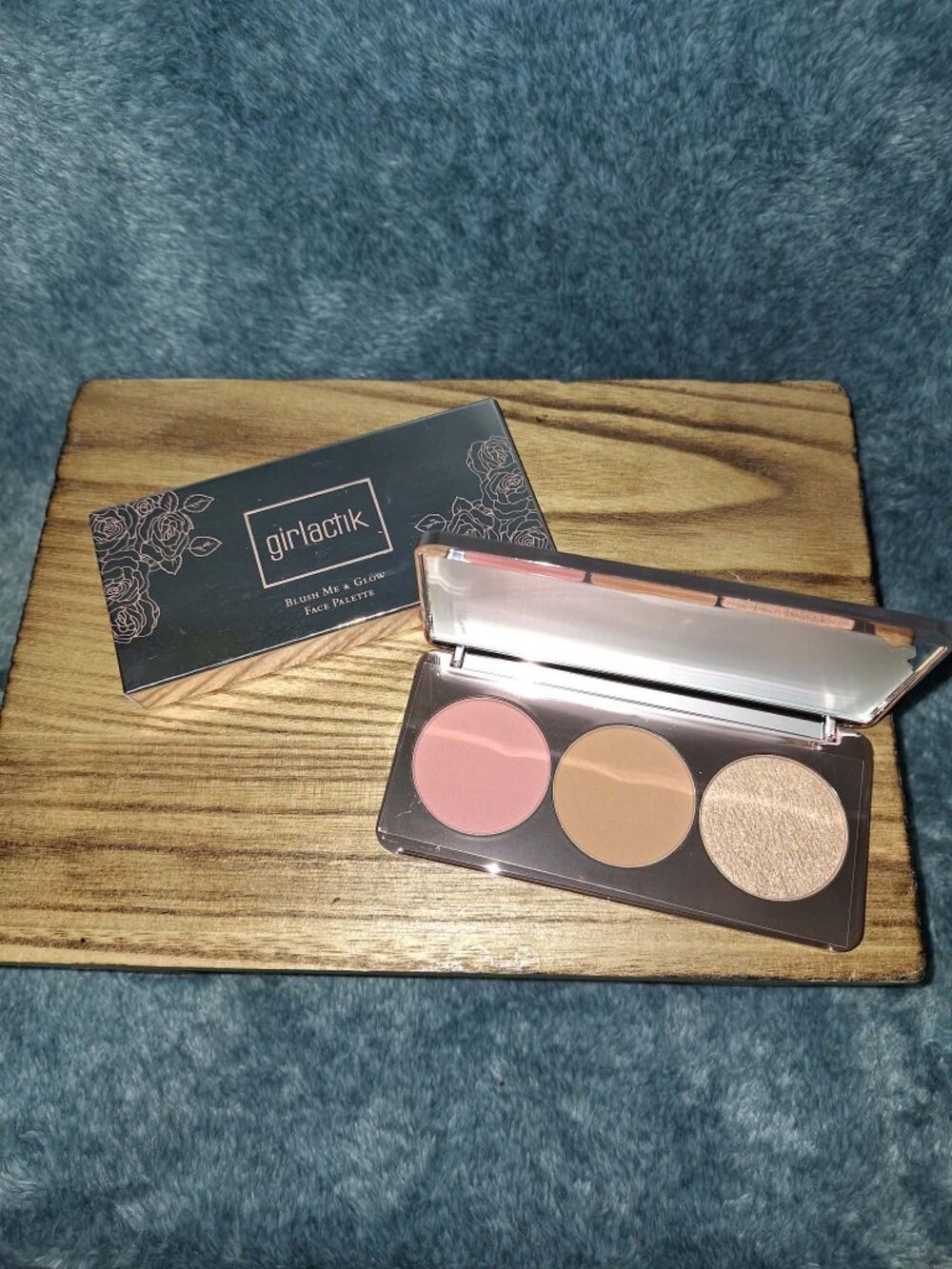 NIP! Girlactik Blush Me & Glow Face Palette, Blush Me Light